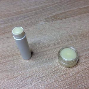 DIY lip balm ready to use